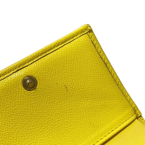 CHANEL Matelasse - Yellow Calfskin Trifold Wallet Gold hardware 671-081325 - Picture 7 of 10